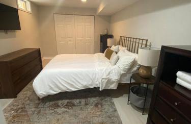 Cozy 2BR suite w Sauna - Foto 20