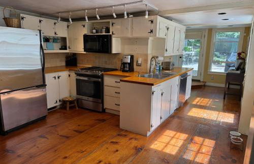 Heart of Newport - Alexander Hamilton Slept Here - Foto 5