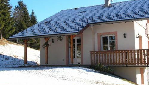 Chalet spacieux avec balcon, WiFi gratuit, proche lac et station de ski - FR-1-589-140 - Foto 4