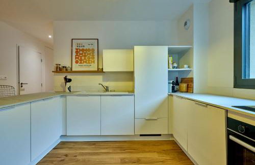 Appart' Jeannette en Hyper centre ville avec balcon et Parking sous-terrain, by PRIMO C0NCIERGERIE - Foto 2