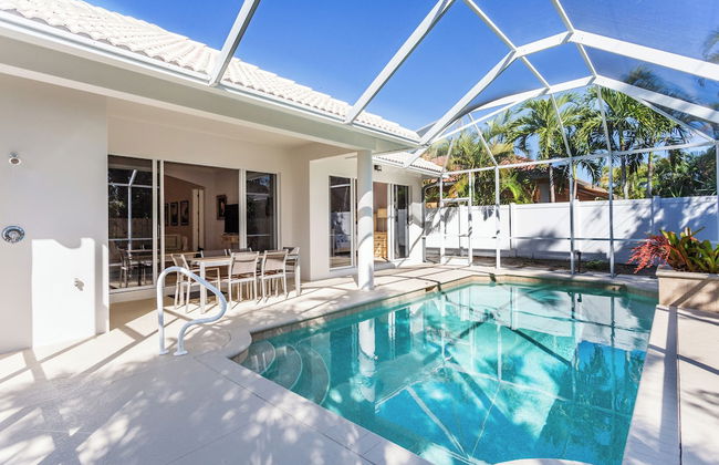 Imola: Newly Remodeled Pool Home Minutes from Vanderbilt Beach. Family-Friendly Retreat with 4 BR, 3.5 Bathrooms, and Private Screened Pool. Perfect Location Near Mercato and Naples Attractions - Foto 48