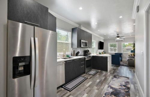 Walk to UC Davis Medical Center! Duplex with Patio - Foto 9