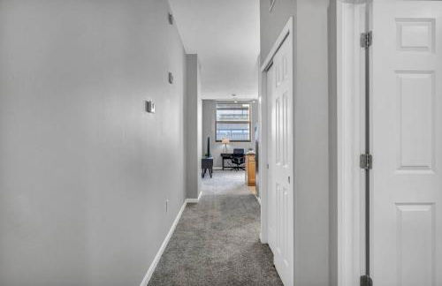 Epic Downtown Pad • Entertain & Unwind - Foto 18