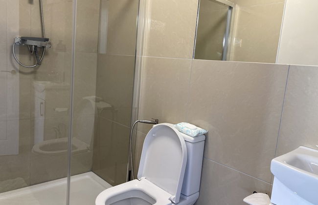 Contemporary Guest House With Outside Barrel Sauna - Foto 21