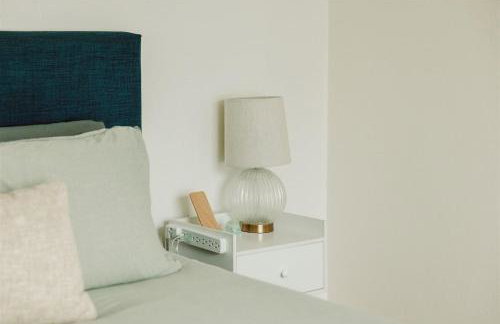 Walk to Beach - Beach Gear - Easy Parking - Foto 41