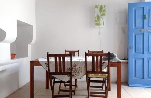 quiet stone house in Nisyros - Photo 8