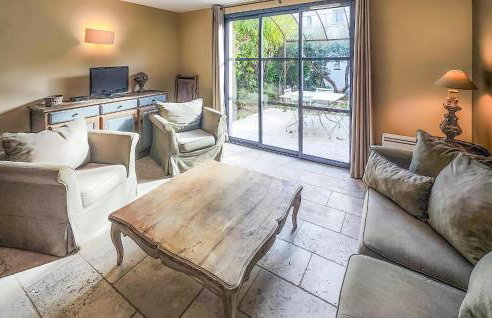 2 Bedroom Lovely Home In Stlaurent-De-La-Cabr - Foto 9