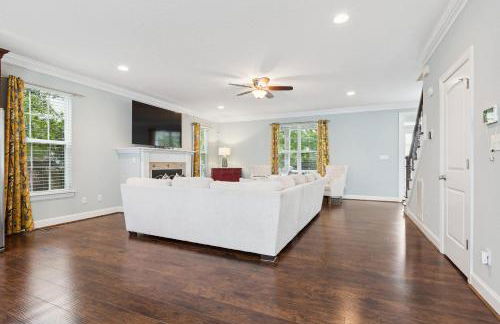 Sojourn Beautiful Family Home with Backyard in Ghent - Foto 12