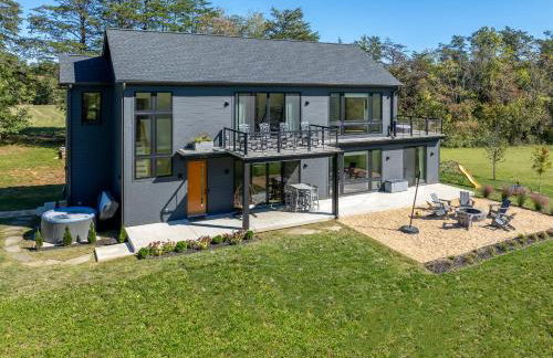 Contemporary Mountain Holiday Home with Hot Tub - Foto 2