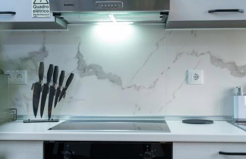 Vanda House com 2 Quartos Vista Mar e montanha no centro da Ilha - Foto 35