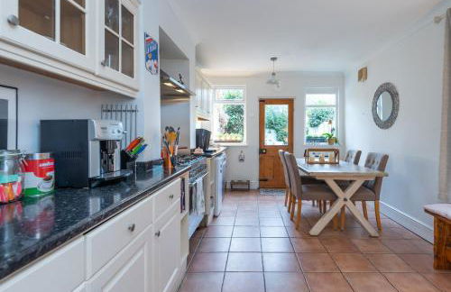 Stylish 3-Bed House in Brentford near Richmond - Foto 6