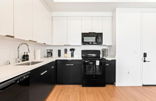 Unique 1-Bedroom DTLA Escape with City Views - Foto 11