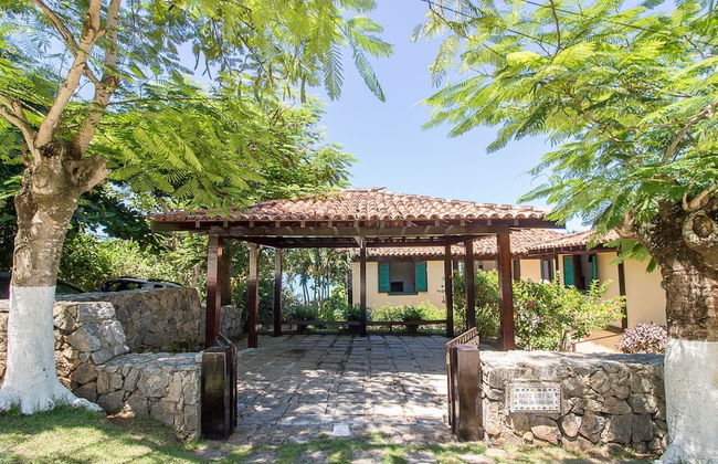 Casa com Cinco Quartos Pé na Areia - Foto 40