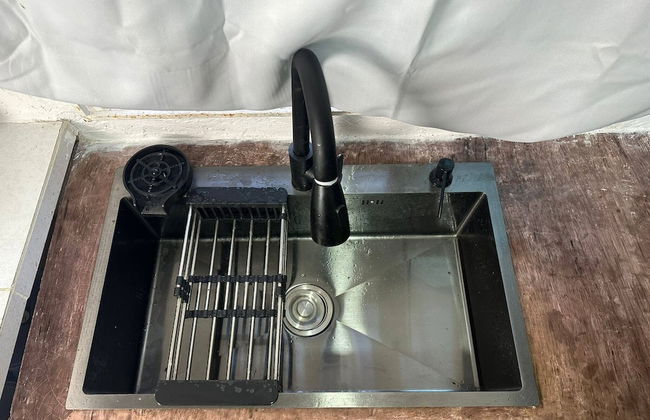 Paradise Awaits in This Seaside Escape! - Foto 25