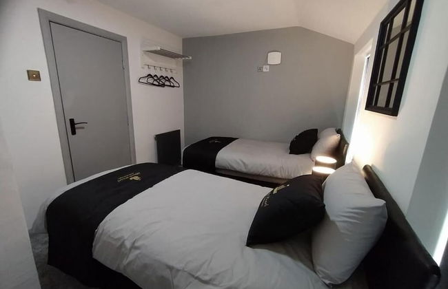 Black Pearl Luxury Apartments - Photo 1