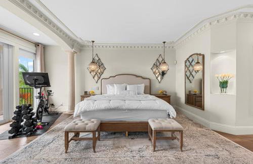 Near the Beach • Pool & Jacuzzi • Waterfront Villa - Foto 50