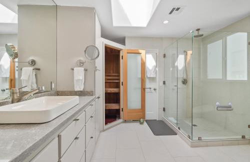 Windansea Beach Luxury - Spa, AC, Walk2Beach, Garage & fast WiFi - Foto 7