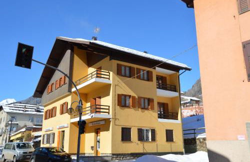 Apartments Casa Caritro, Cusiano di Ossana - Photo 8