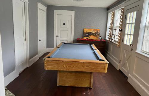 Pet friendly home in Historic Springfield near TIAA - Photo 3