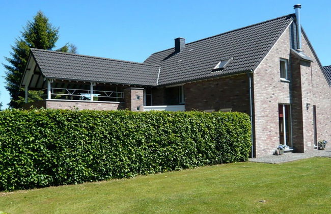 Spacious Holiday Home in Ovifat With Terrace - Foto 33