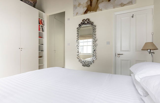 Codrington Mews III by Onefinestay - Photo 4