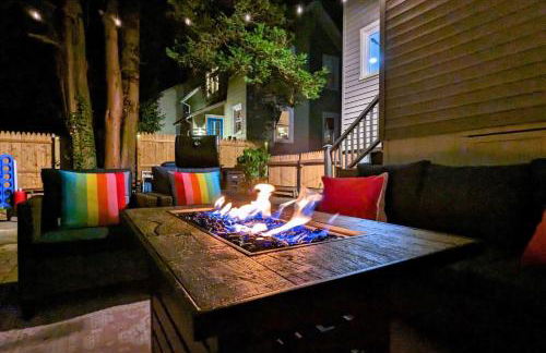 The Jewel of The Cove - Historic Coastal Retreat - Foto 11