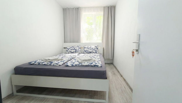 Enkplatz U3- Affordable 5BR shared Apt. - Foto 5, Zimmer