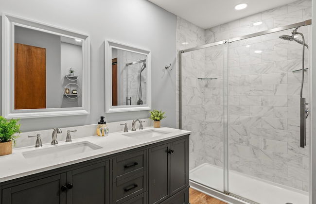 Boulder Pointe by Avantstay Deck Forest Views Boulder Lake Club Passes - Foto 24