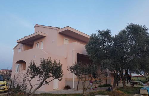 Apartmani Luce i Miho - Foto 1