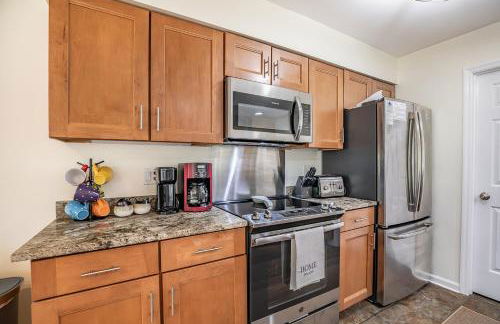 New Listing! Water Views with Short Walk to Dataw Clubhouse and Pool - Sleeps 6 - Foto 16