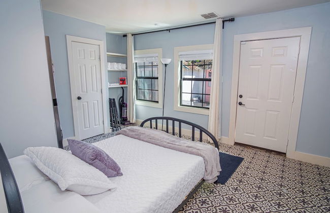 Stunning 3br/2ba Haven in Downtown's Heart - Foto 12