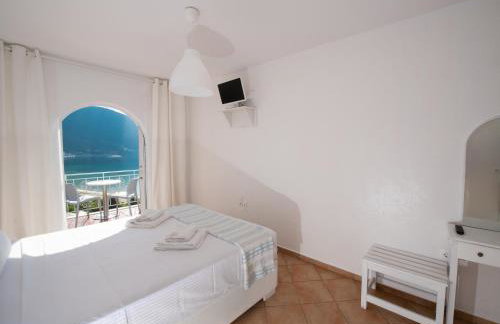 Seaview Rooms - Photo 7