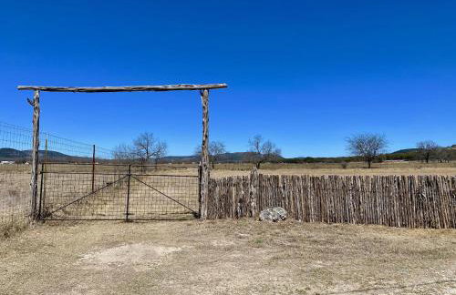 Away at the River - Foto 65