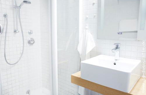 Kleine Brise mit Meerblick und Schwimmbad - Foto 4