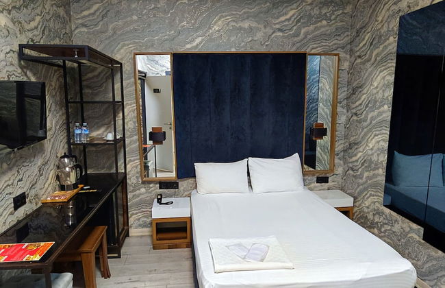 MELISA SUIT RESIDENCE - Photo 14