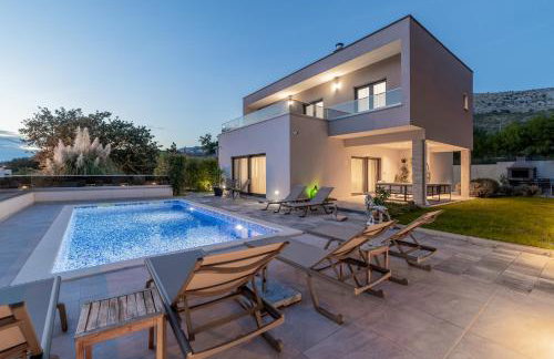 Luxury Villa Oriolus, heated pool, sauna, Split - Photo 4