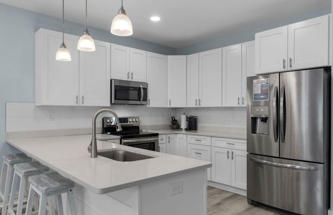 3BR Home /beach Access/spacious Deck/zoo Across - Foto 13