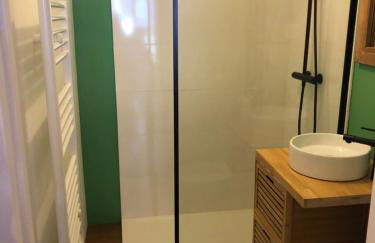 Appart au cœur de la ville (vue montagne) - Foto 7