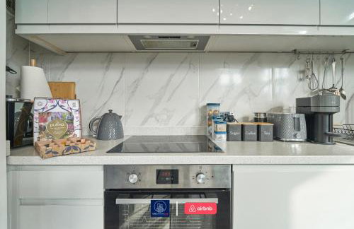 Last-Minute Reserve l Sleeps Up to 4 Guests l Flat 1 l One-Bedroom Apartment with King Bed and High Ceilings Near Camden by Live London Short Lets & Serviced Accommodation - Foto 5