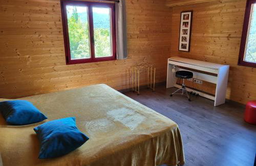 ARDECHE SUD Belle Maison Vue Superbe - Foto 12