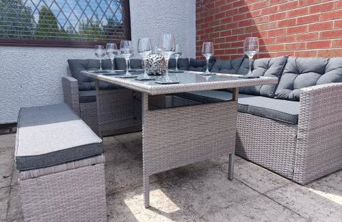 Alton Towers & Foxtail Barns & Oak Barns & Peak District - Foto 5