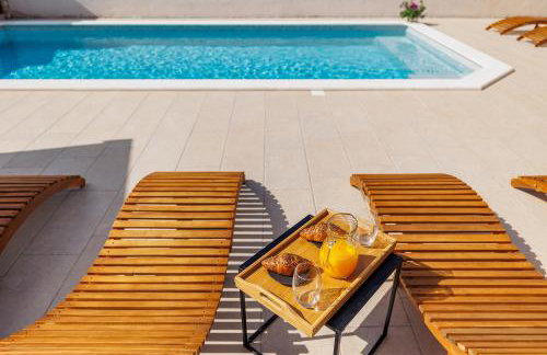 Villa Solis - new private pool villa, 4 bedrooms, near Pula & beaches - Foto 17