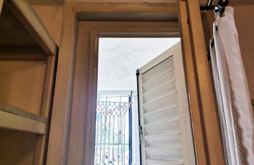 Apartment Alena with terrace and garden Center Jelsa - Photo 11