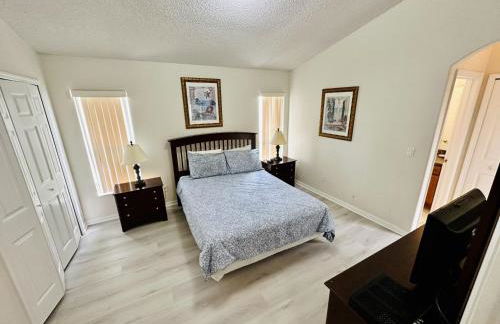 Spacious, Open Layout And Pool Relaxation! - Foto 30