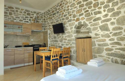 Rigas stone tower east Mani 2 - Foto 8