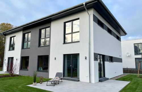 Luxus-Ferienhaus mit Saunen und großem Garten - Foto 23