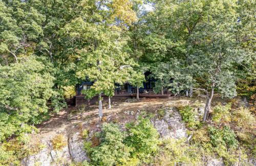 Exclusive Wooded Chalet w Magnificent River Views - Foto 63