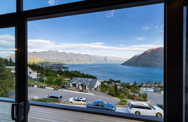 Modern, Plush & Picturesque - Brand New Townhouse - Foto 8