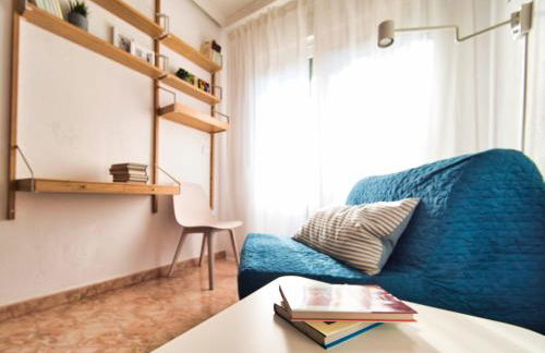 Ático Azalea - Corazón del Carmen, doble balcon, wifi - Foto 9