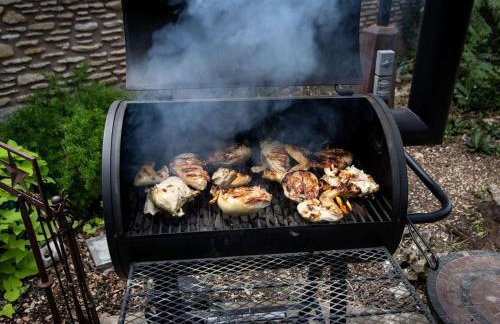 Lovely Cottage Rental with Waterfall on San Gabriel River near Austin, Texas - Foto 22